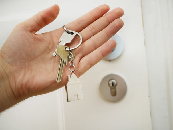 https://BryanCurtis.StopRentingStartOwning.com